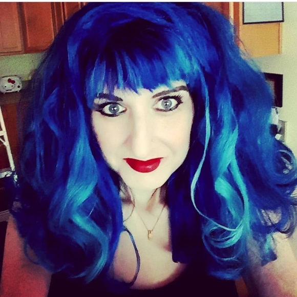 Meet your Posher, Rhonda - Picture 2 of 3